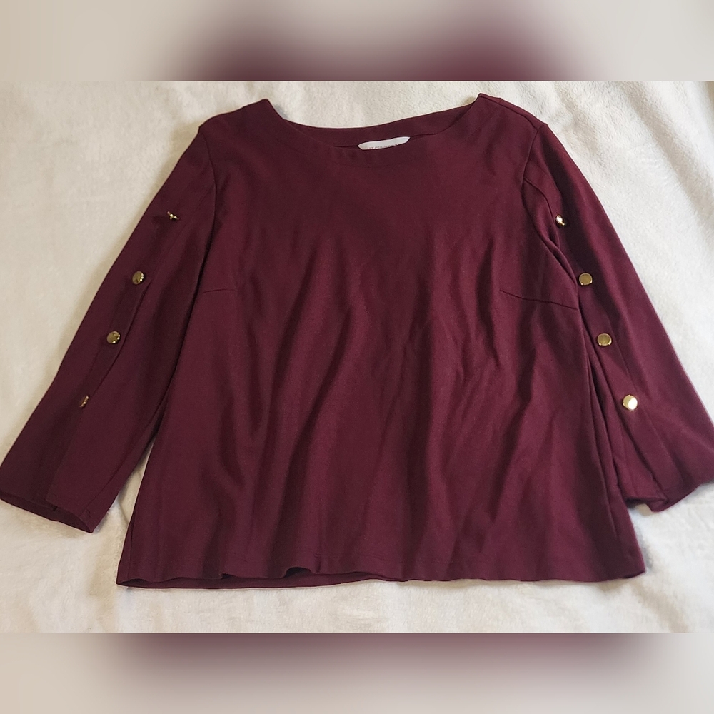 Liz Claiborne Women's‎ Burgundy Top with Gold Button Accents, EUC, Size PL